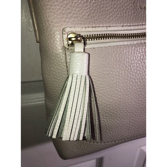 Kate Spade New York Purse Cross Body Tan Pebble Leather Tassle Front Zipper Pull - Picture 4 of 13